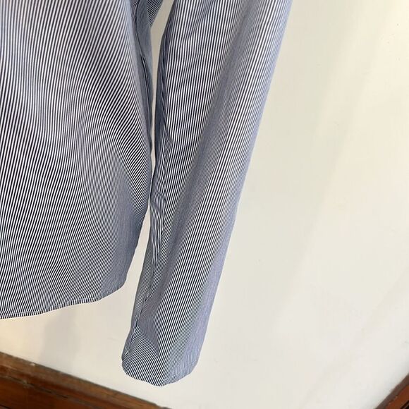 Theory blue white vertical stripe long sleeve zip front blouse Size S EUC - Picture 4 of 9